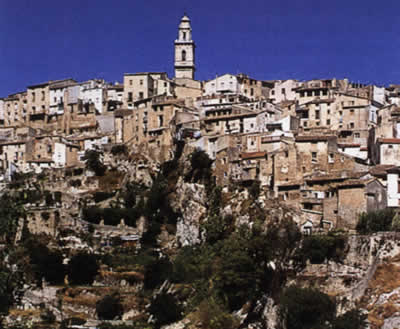 valenciafrontpic.jpg